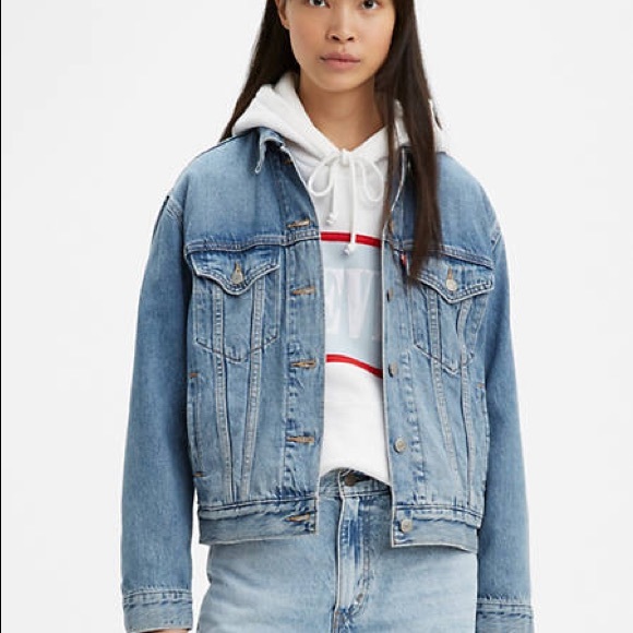 🎃Levi’s Ex-boyfriend trucker jacket - Picture 2 of 7